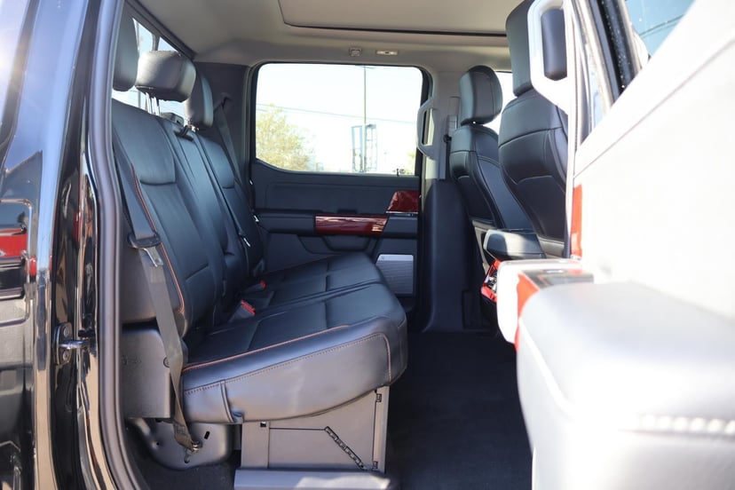 2025 Ford Super Duty F-250 - Image 54