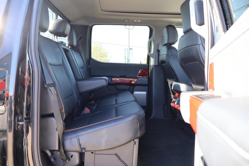 2025 Ford Super Duty F-250 - Image 55