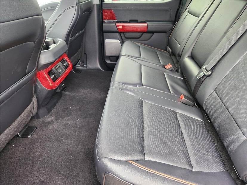 2025 Ford Super Duty F-250 - Image 63
