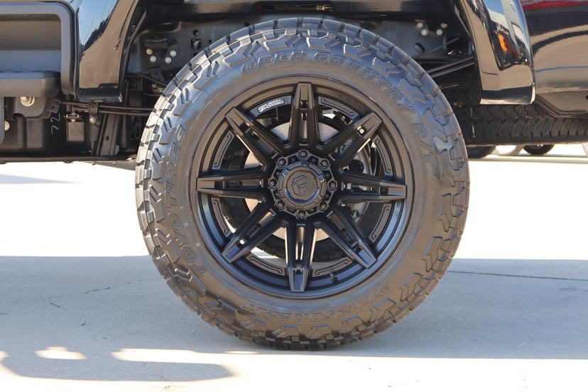 2025 Ford Super Duty F-250 - Image 7