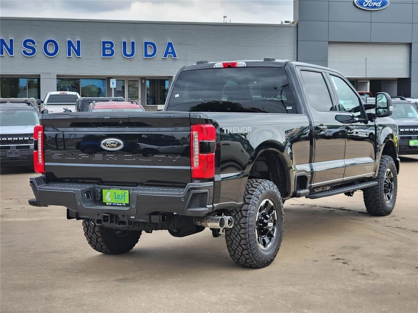 2026 Ford Super Duty F-250 - Image 3