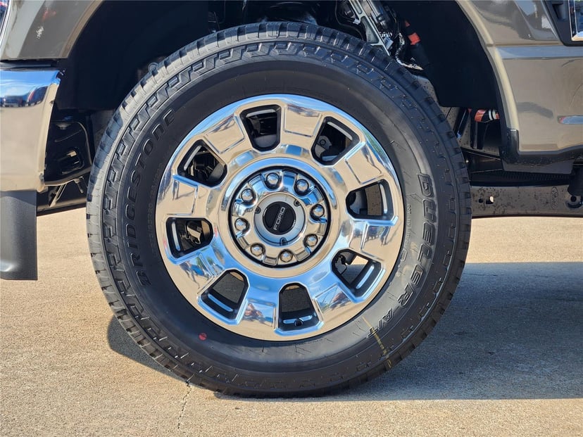 2026 Ford Super Duty F-250 - Image 5