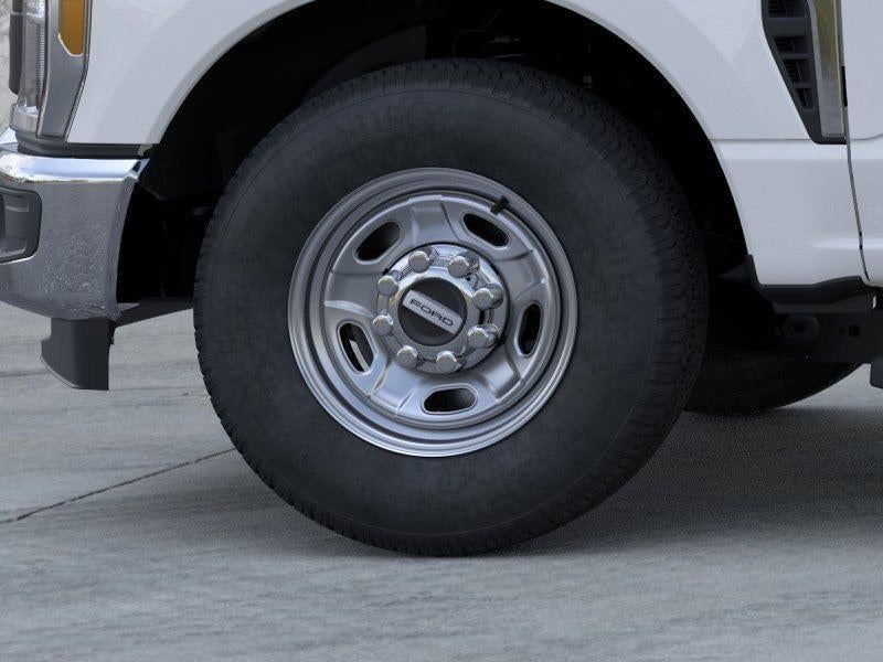 2026 Ford Super Duty F-350 - Image 15