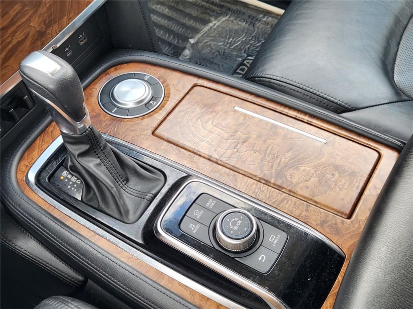 2021 Nissan Armada - Image 18
