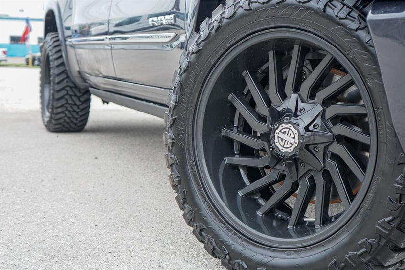 2020 RAM 1500 - Image 2