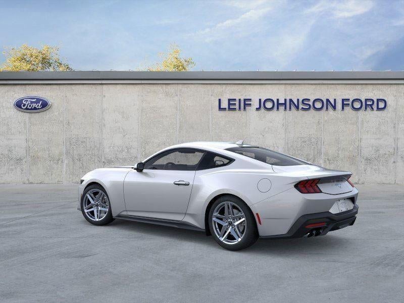 2026 Ford Mustang - Image 4
