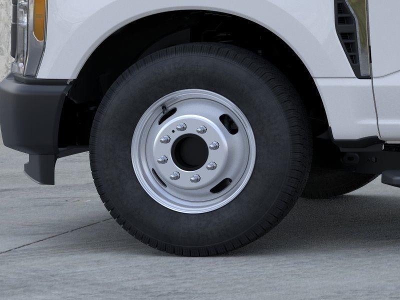 2026 Ford Super Duty F-350 - Image 19