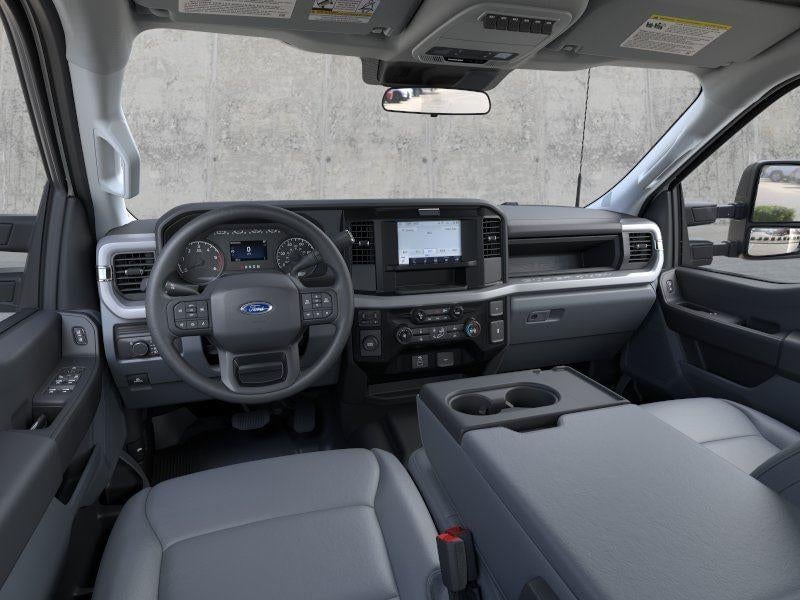 2026 Ford Super Duty F-350 - Image 9
