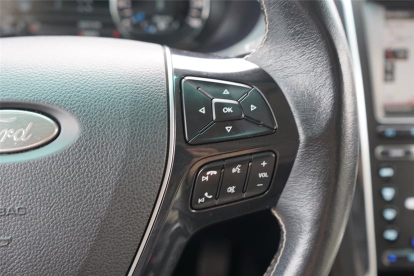 2016 Ford Explorer - Image 17