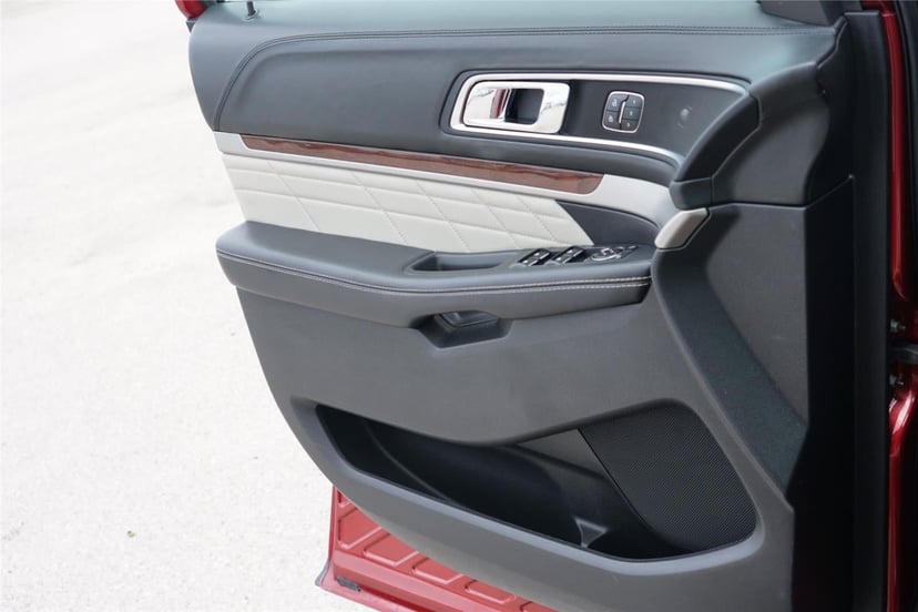 2016 Ford Explorer - Image 20
