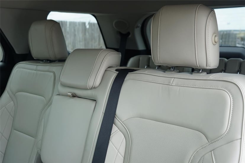 2016 Ford Explorer - Image 25