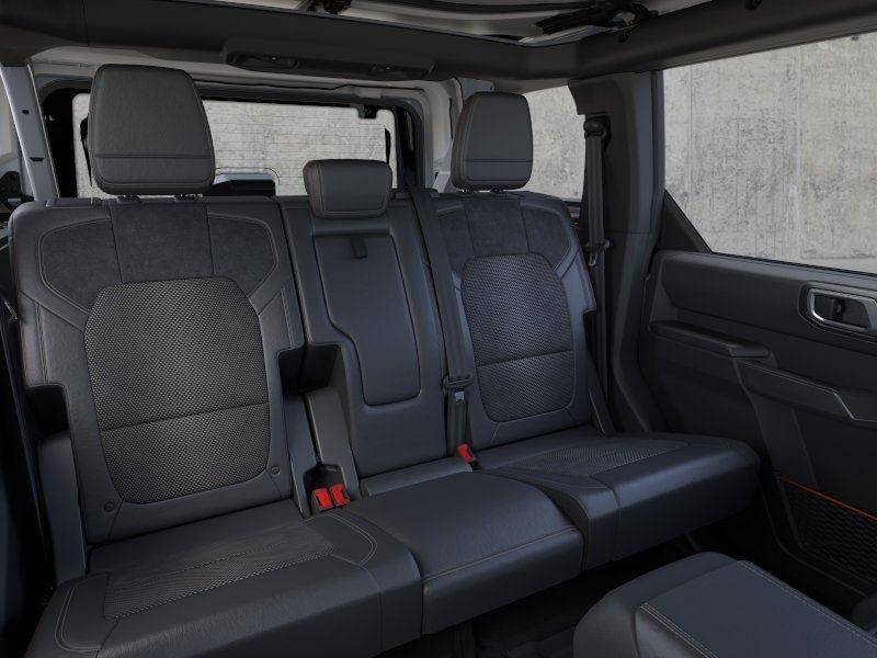 2026 Ford Bronco - Image 11
