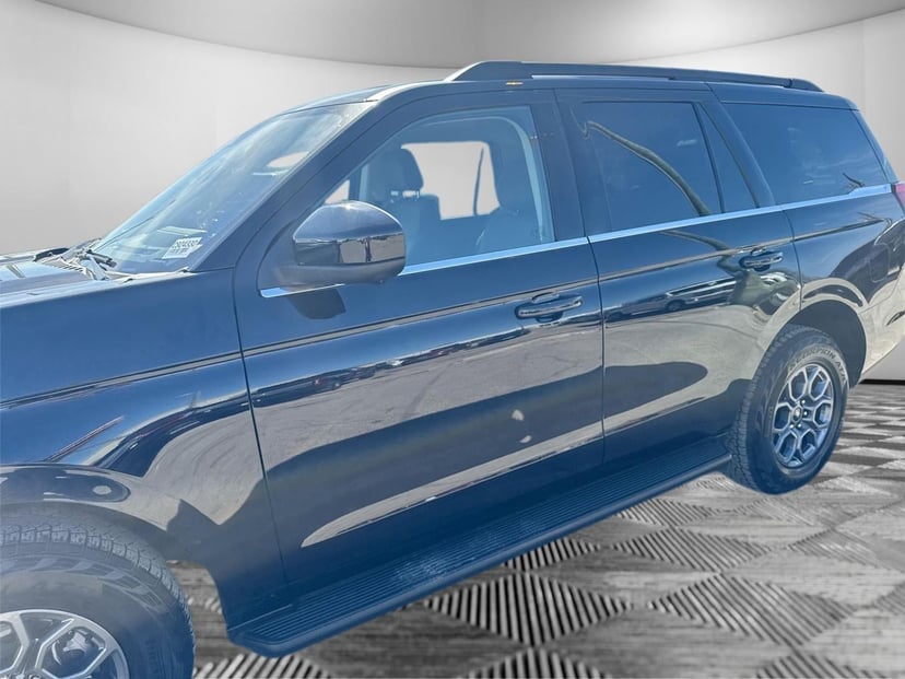 2025 Ford Expedition - Image 28
