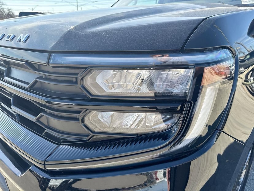 2025 Ford Expedition - Image 30