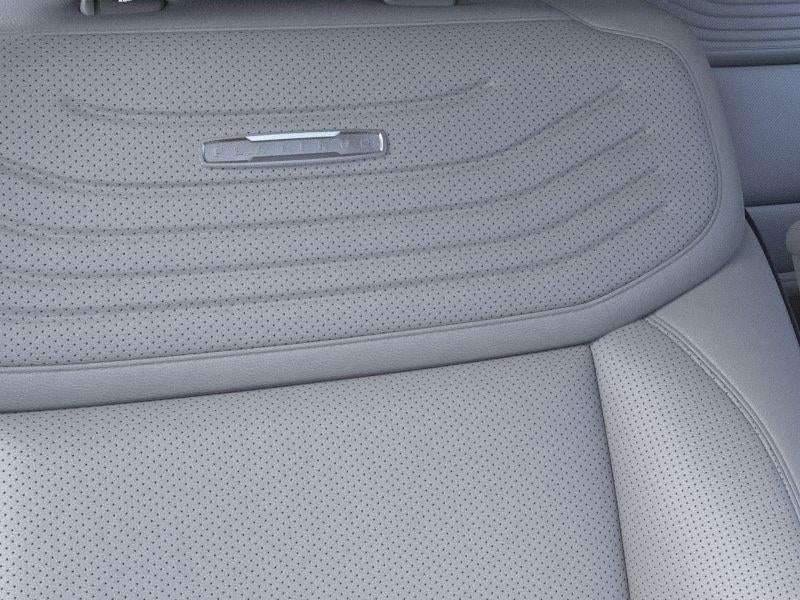 2025 Ford Expedition - Image 16