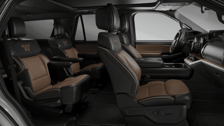 2026 Ford Expedition - Image 13