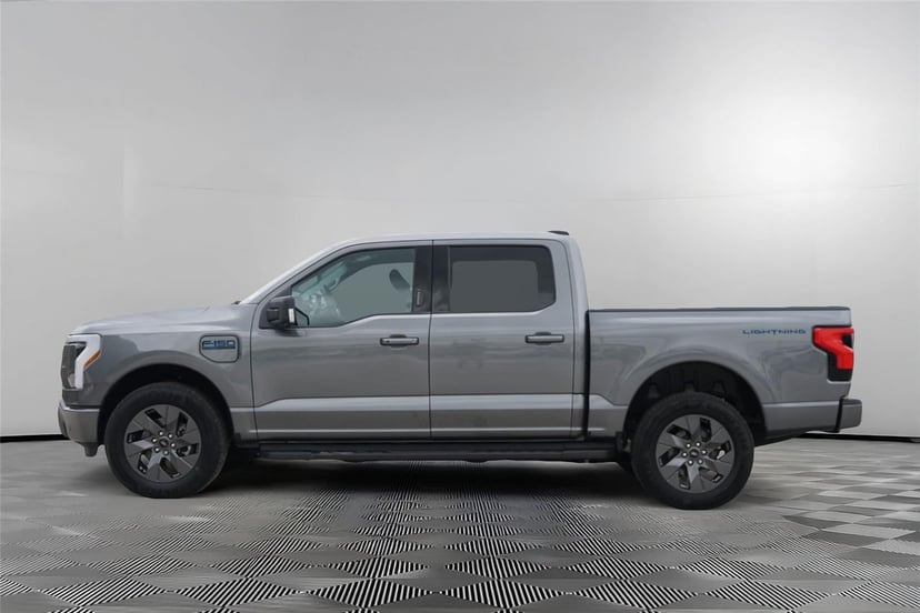 2024 Ford F-150 Lightning - Image 8