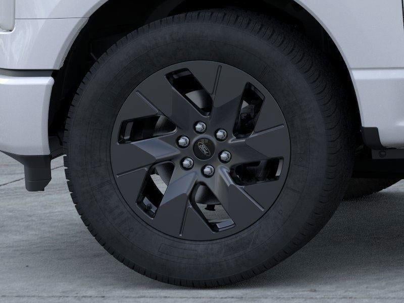 2025 Ford F-150 Lightning - Image 19