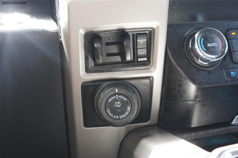 2020 Ford Super Duty F-350 - Image 14
