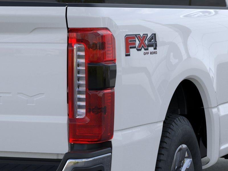 2026 Ford Super Duty F-350 - Image 18