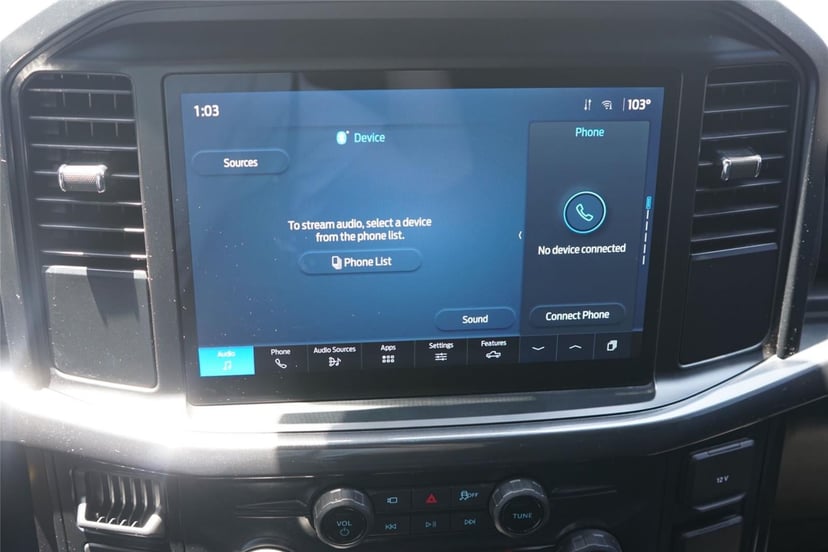 2025 Ford F-150 - Image 13