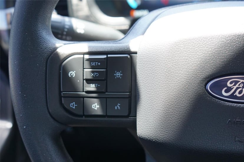 2025 Ford F-150 - Image 17