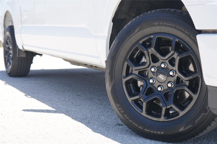 2025 Ford F-150 - Image 2