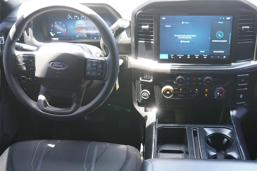 2025 Ford F-150 - Image 25