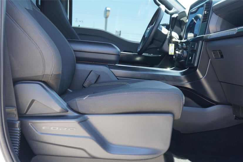 2025 Ford F-150 - Image 29
