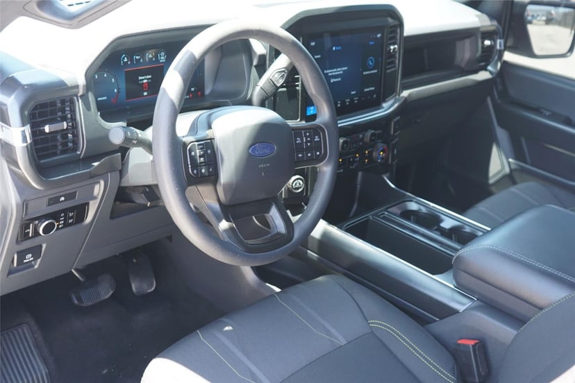 2025 Ford F-150 - Image 9