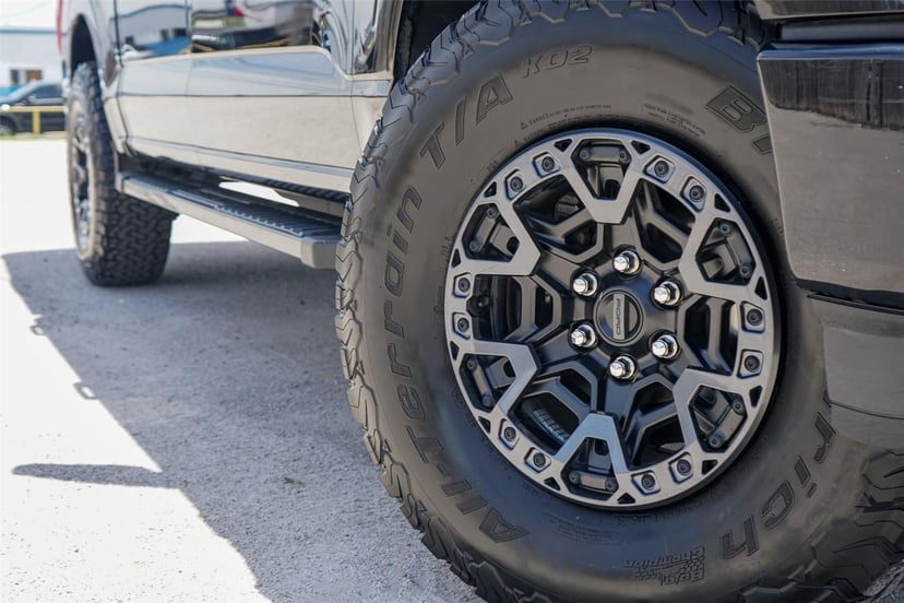 2022 Ford F-150 - Image 2