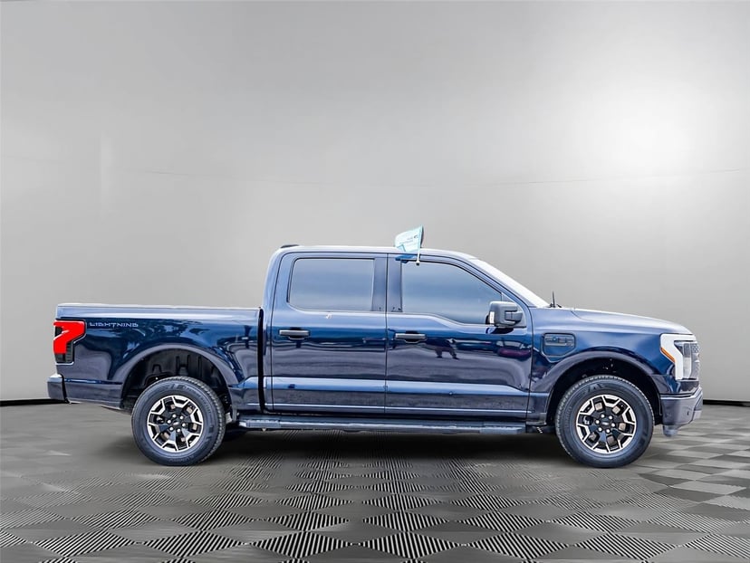 2022 Ford F-150 Lightning - Image 2