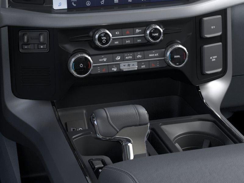 2025 Ford F-150 Lightning - Image 15