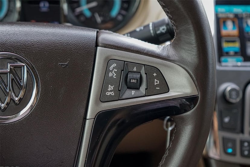 2012 Buick LaCrosse - Image 16