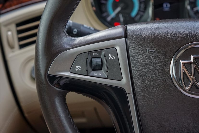 2012 Buick LaCrosse - Image 17