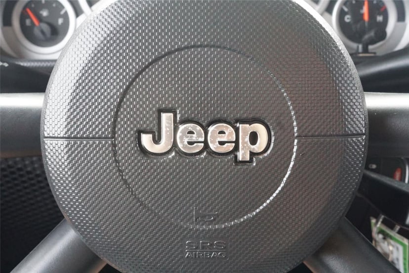 2010 Jeep Wrangler Unlimited - Image 17