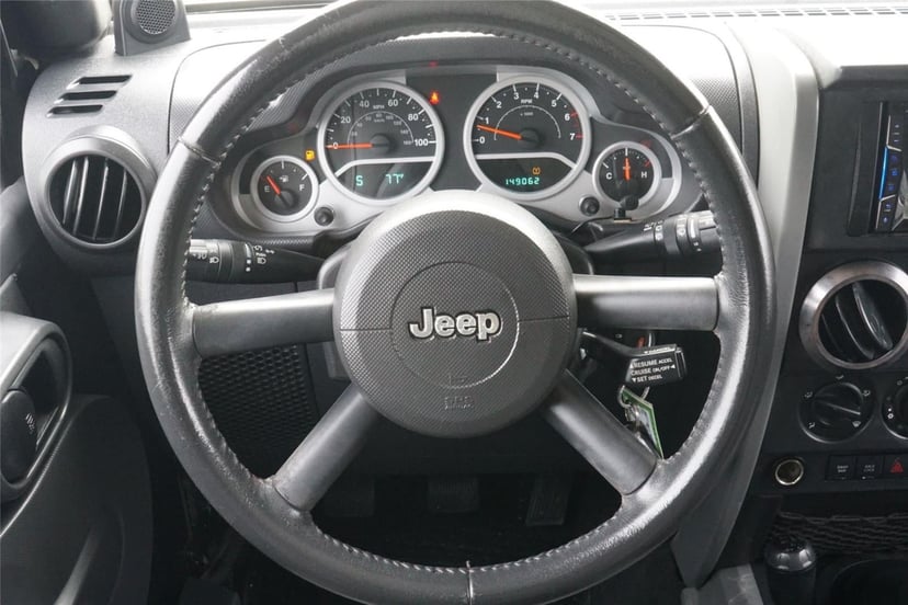 2010 Jeep Wrangler Unlimited - Image 29
