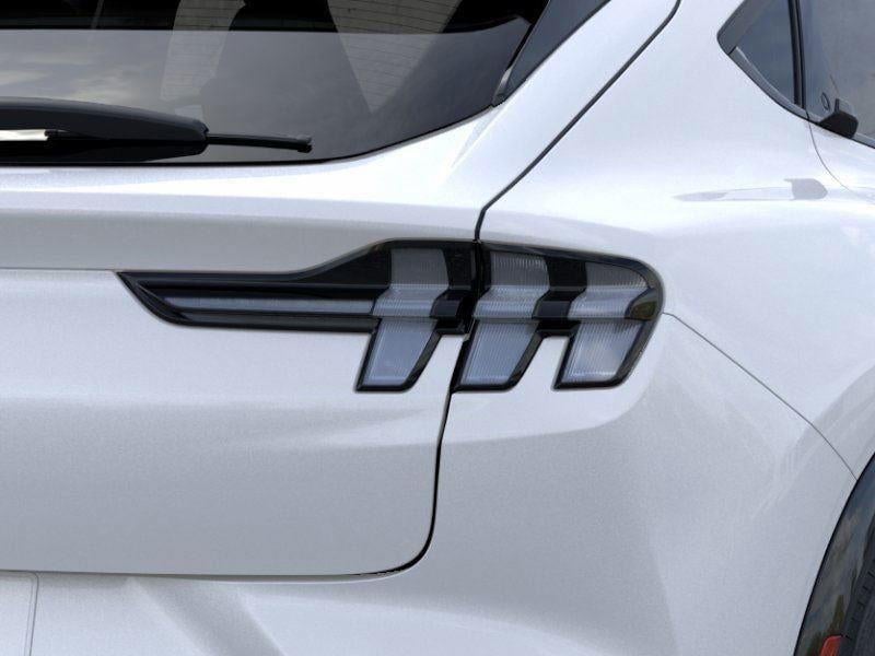 2026 Ford Mustang Mach-E - Image 21