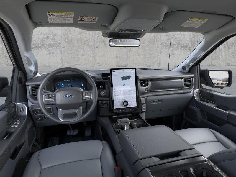 2025 Ford F-150 Lightning - Image 9