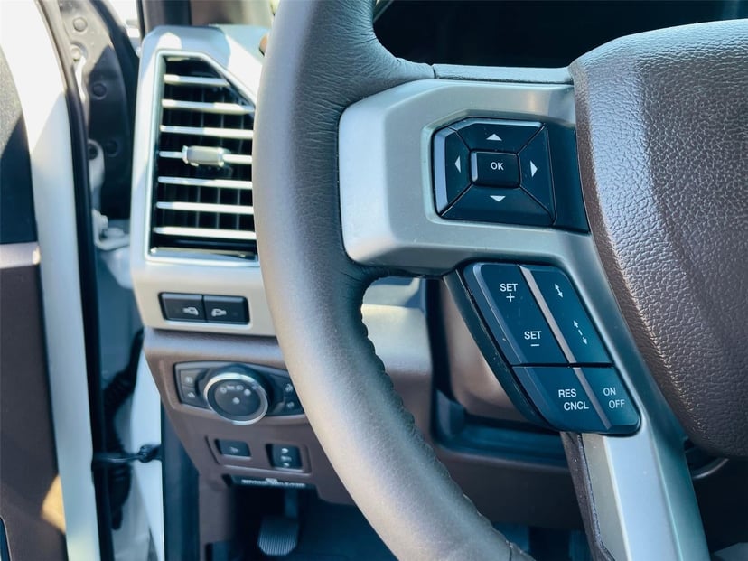 2021 Ford Super Duty F-250 - Image 13