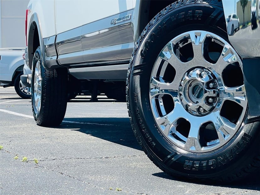 2021 Ford Super Duty F-250 - Image 2