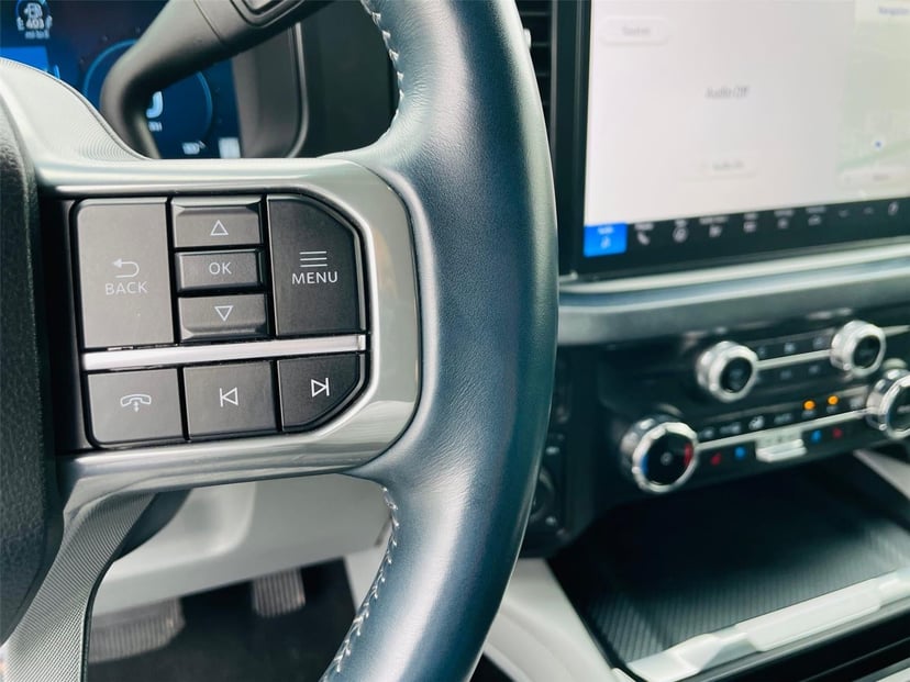 2024 Ford Super Duty F-350 - Image 12