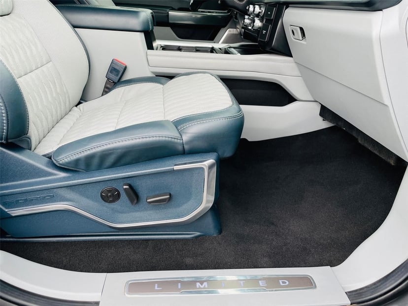 2024 Ford Super Duty F-350 - Image 23