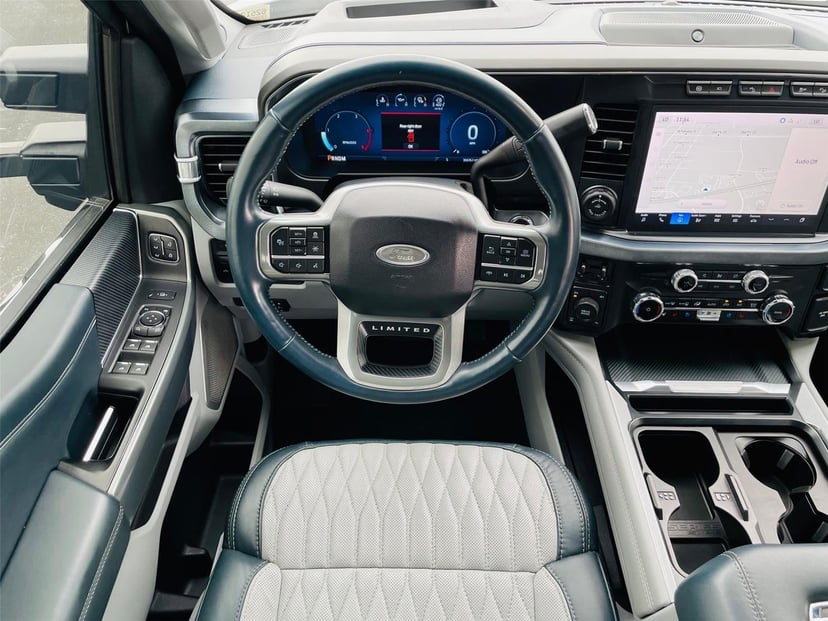 2024 Ford Super Duty F-350 - Image 29