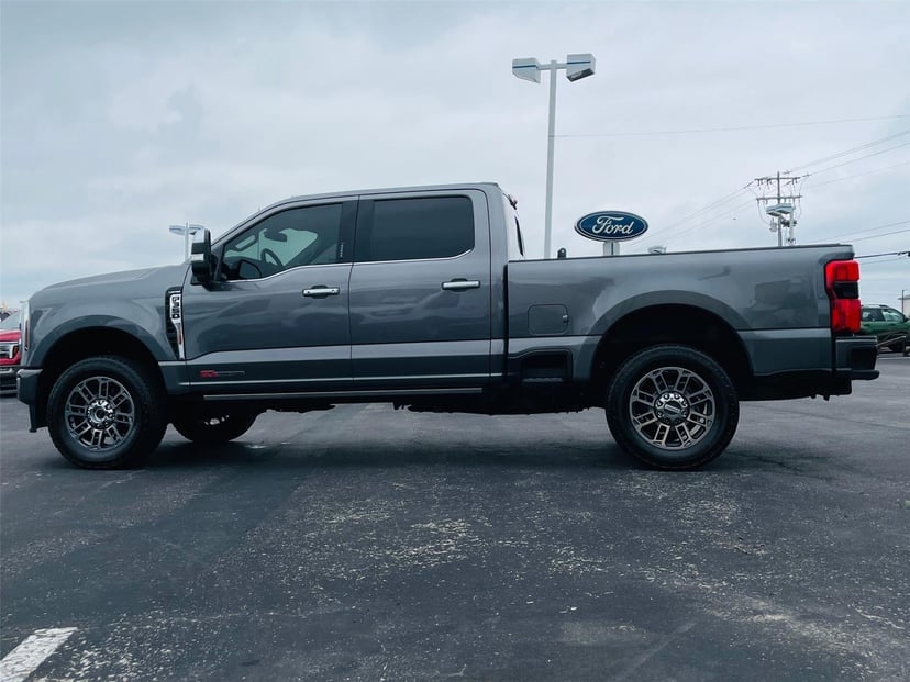 2024 Ford Super Duty F-350 - Image 6
