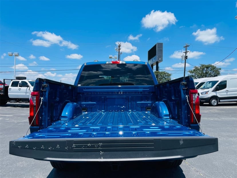 2025 Ford F-150 - Image 8