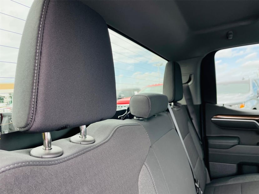 2026 Chevrolet Silverado 1500 - Image 25