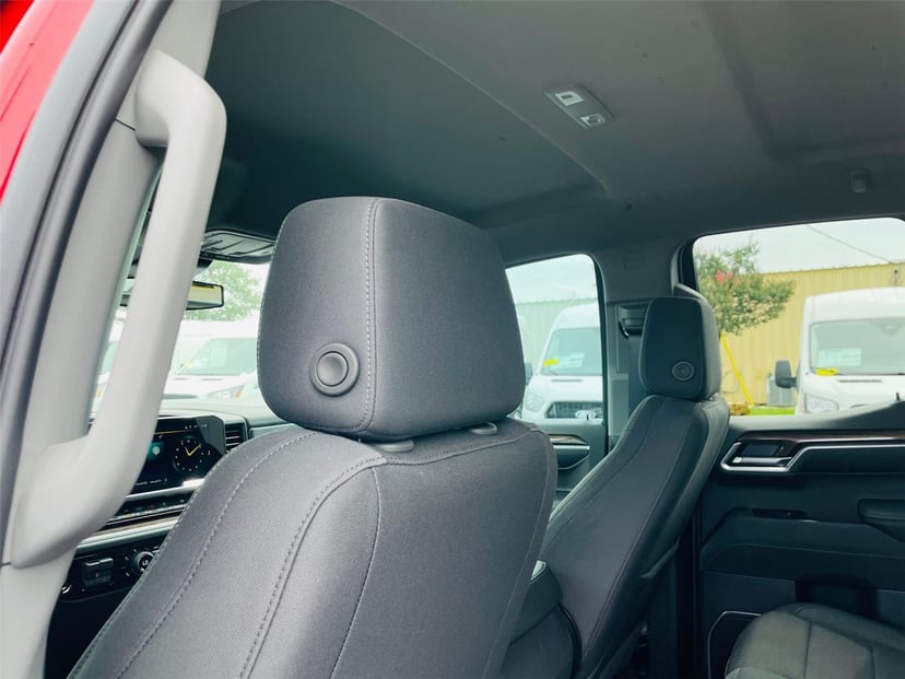 2026 Chevrolet Silverado 1500 - Image 29