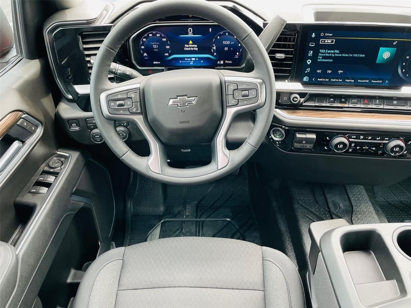 2026 Chevrolet Silverado 1500 - Image 33