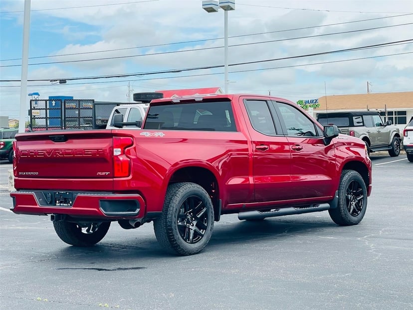 2026 Chevrolet Silverado 1500 - Image 4